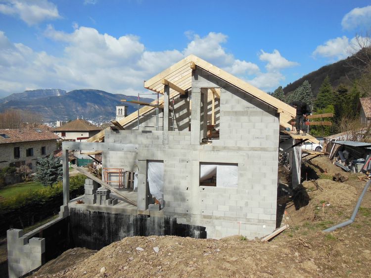 Travaux de charpente couverture zinguerie Saint Martin d'Hres 2013 (5)